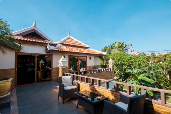 Choosing the Right Decking Material for Your Home